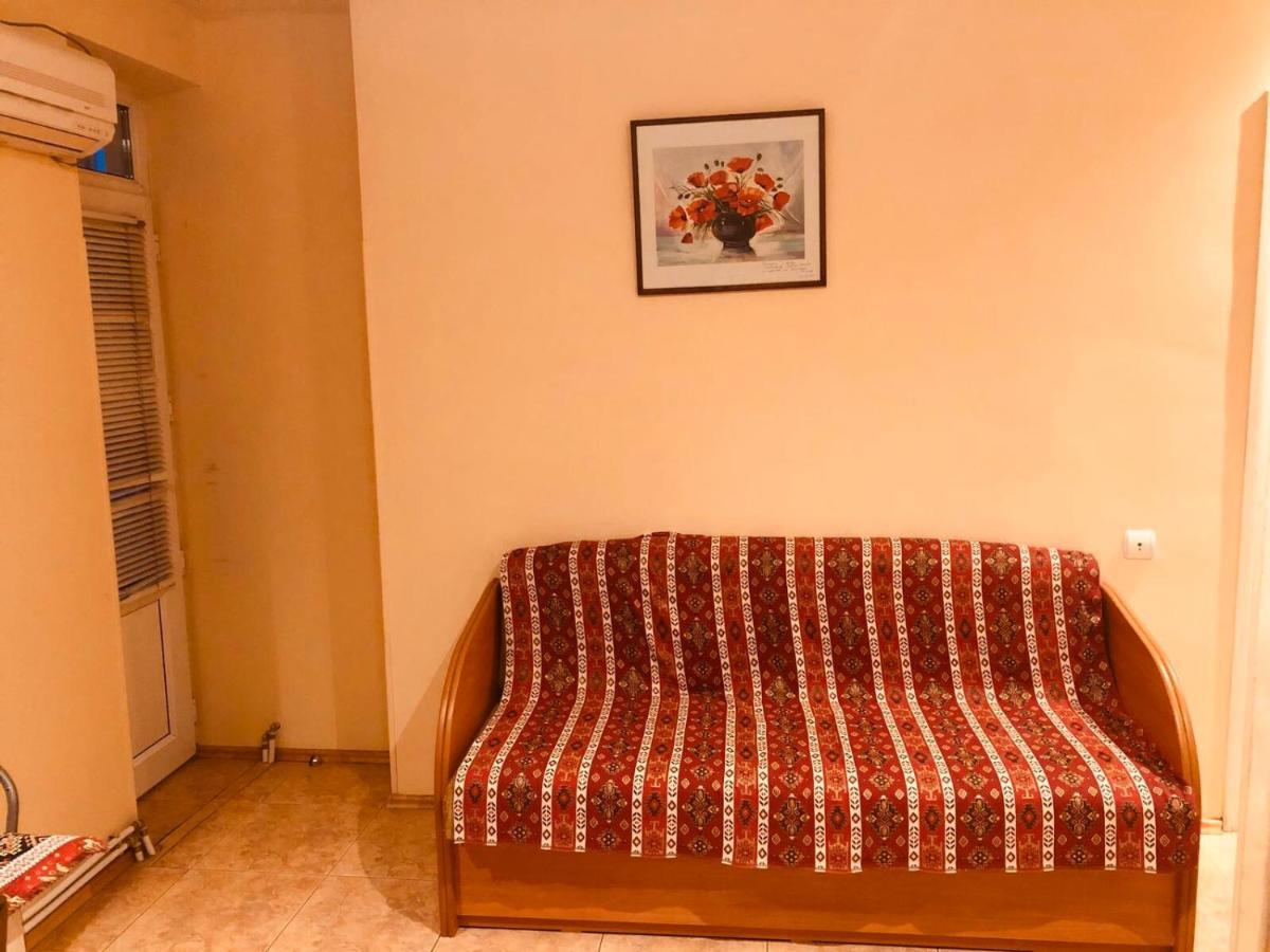 Republic Square Apartment Erévan Extérieur photo
